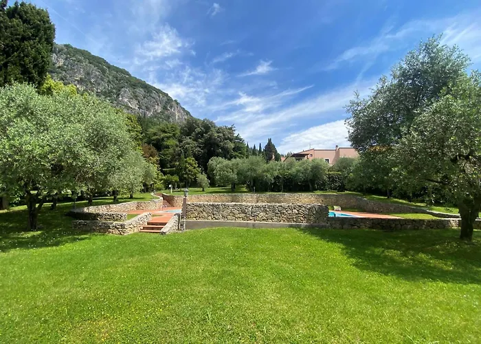 Exclusive Punta San Vigilio Villa Garda (Verona)