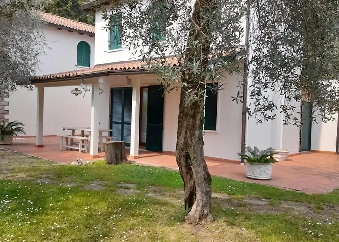 Villa Exclusive Punta San Vigilio Garda (Verona)
