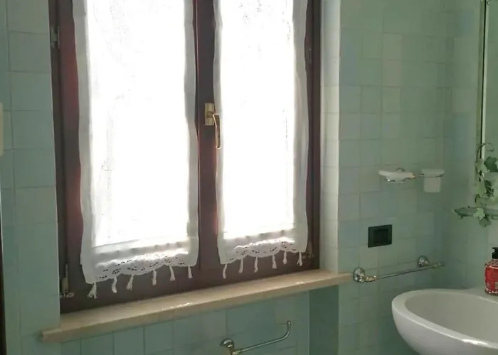 Exclusive Punta San Vigilio Villa